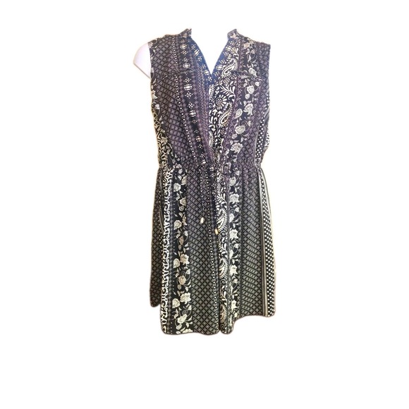 Blush Dresses & Skirts - Blush Black White Floral Sleeveless VNeck Knee Dress Waist Woman 2X Work Summer